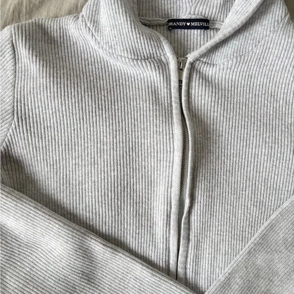 Brandy Melville Cropped Hoodie - Picture 3 of 5